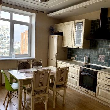 Василя Тютюнника вул. (Анрі Барбюса), 16