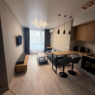 Ужгородський пров., 4/1