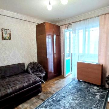 Йорданська вул. (Лайоша Гавро), 4