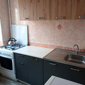 Батумська вул., 6