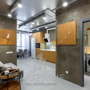 Кадетський Гай вул., 8