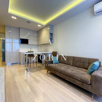 Володимира Моссаковського вул. (Клари Цеткін), 7