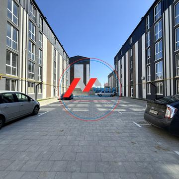 Григорія Сковороди вул., 1