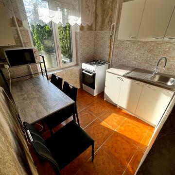 Івана Дзюби вул. (Сімї Сосніних), 12