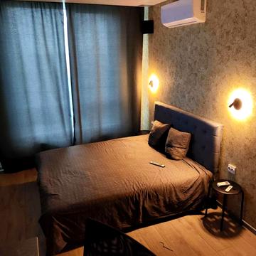 Кадетський Гай вул., 12