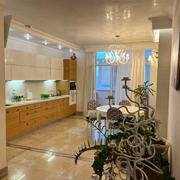 Науки просп. (Леніна), 77