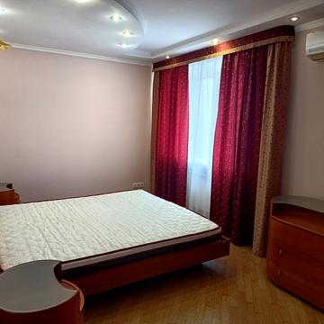 Вишняківська вул., 5-Б