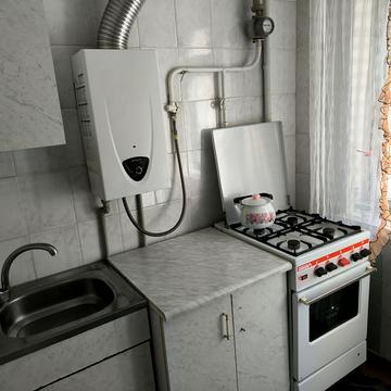 Юності просп., 38