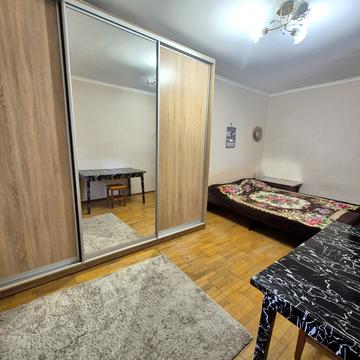 Дегтярівська вул., 11