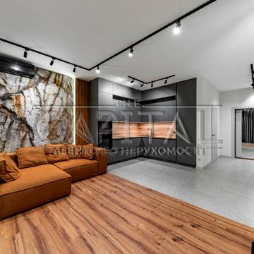 Болсуновська вул. (Сергія Струтинського), 21