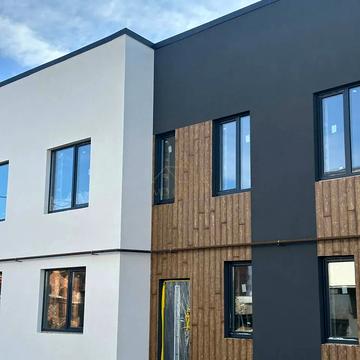 Вивізна вул., 12