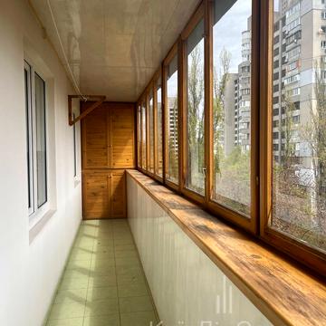 Раїси Окіпної вул., 5