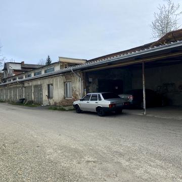 Симона Петлюри вул., 6