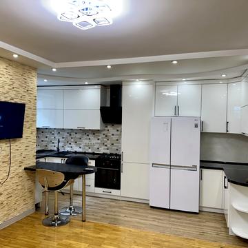 Роксоляни вул., 87