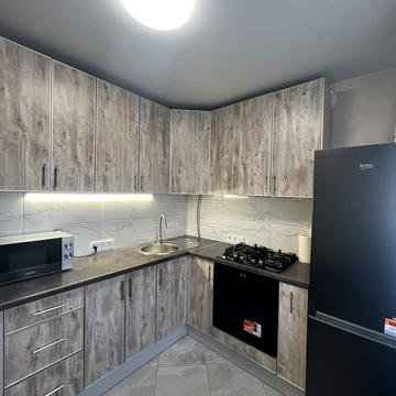 Космонавтів просп., 58