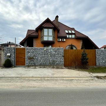 Дачна, 40