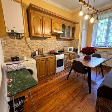 Бориса Романицького вул., 10