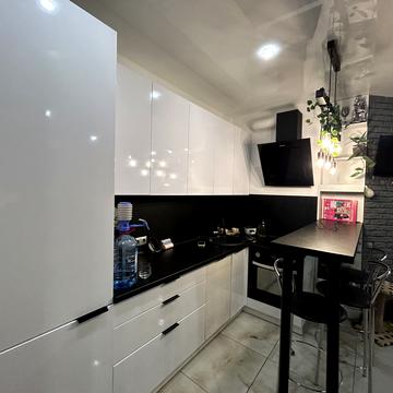 Богуславська вул., (Будинок 3)