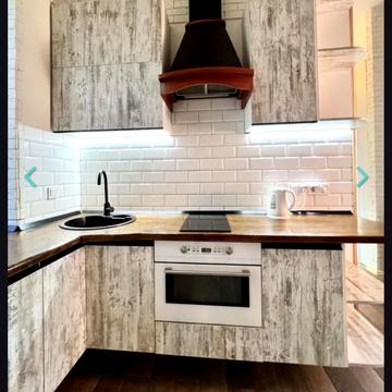 Левка Лукяненка вул. (Василя Жуковського), 5