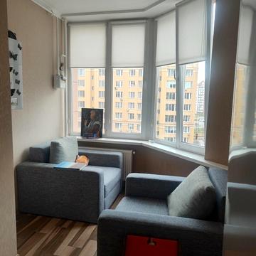 Академіка Амосова вул., 63