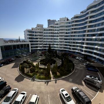 Літературна вул., 1а