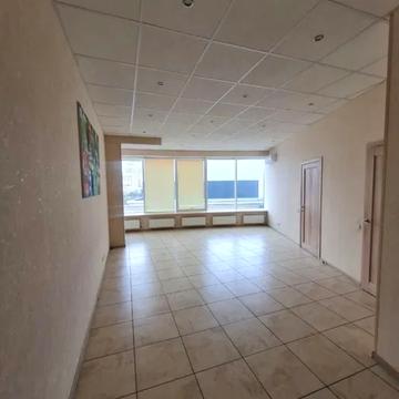 Королеви Єлизавети ІІ вул. (Глинки), 2