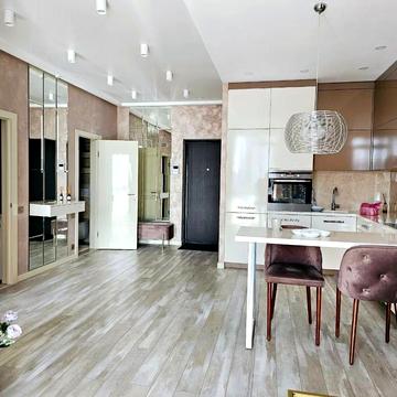 Джона Маккейна вул. (Івана Кудрі), 1