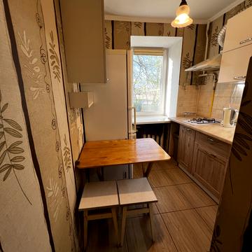 Набережно-Корчуватська вул., 80