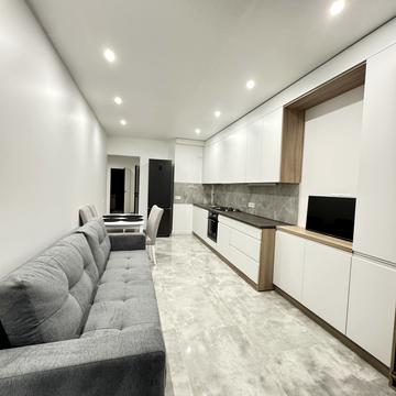 Золота вул., 2