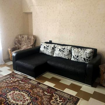 Донецьке шосе, 7