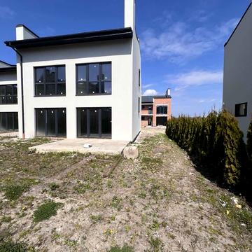 Богдана Хмельницького вул., 267