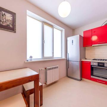 Космічна вул., 27