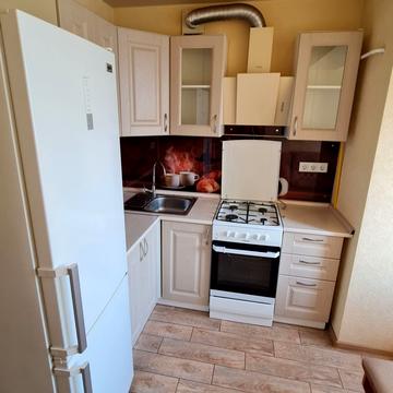 Яблунева вул., 5-А