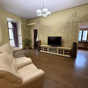 Саксаганського вул., 30