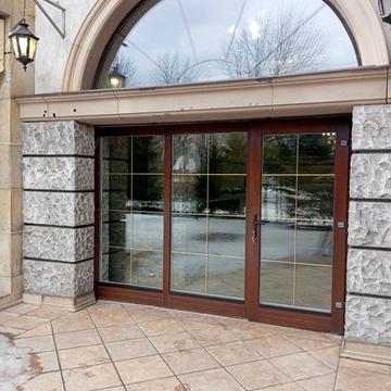 Петра Григоренка просп. (Маршала Жукова), 39