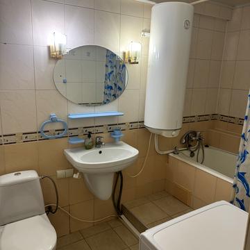 Академіка Заболотного вул., 126/1