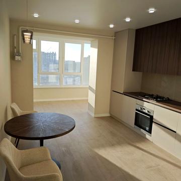 Гетьманська вул., (Будинок 2)