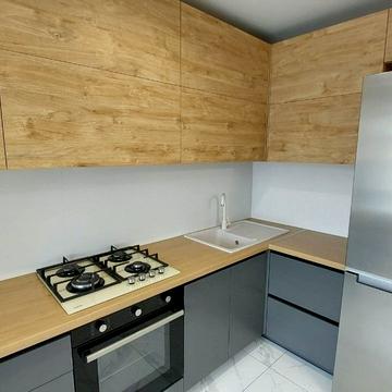 Злуки просп., 7