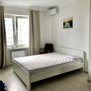 Софії Русової вул., 7