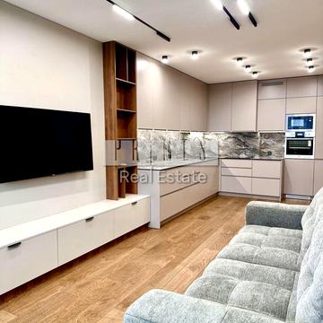 Андрія Верхогляда вул. (Михайла Драгомирова), 15-А