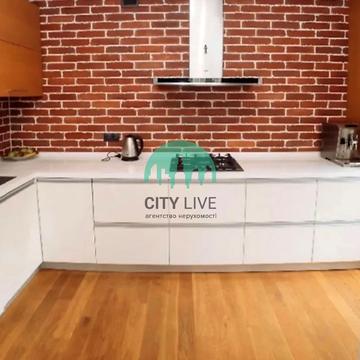 Гетьмана Мазепи вул., 35