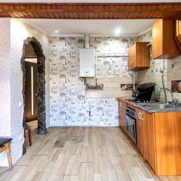 Юліана Целевича вул., 34/1