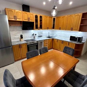 Академіка Вернадського бульв., 57