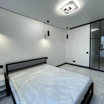 Залізнична вул., 9