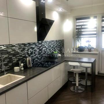 Юрія Кондратюка вул., 3