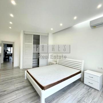 Саперне Поле вул., 5