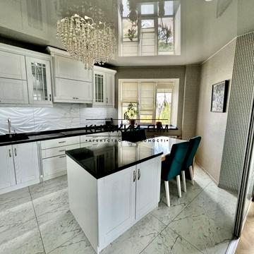 Вацлава Гавела бульв. (Івана Лепсе), 7-В