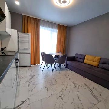 Салютна вул., (Будинок 04701-04702)