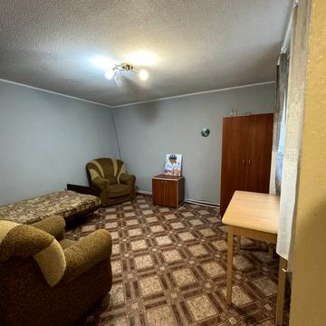 Василя Вишиваного вул. (Свєтлова), 16