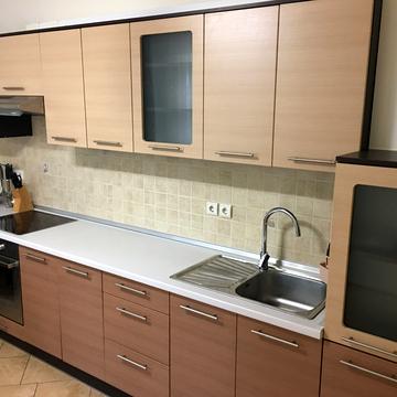 Осіння вул., 33